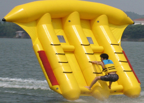 China Barco inflable amarillo del pez volador para el tubo del juego del agua del parque de atracciones proveedor