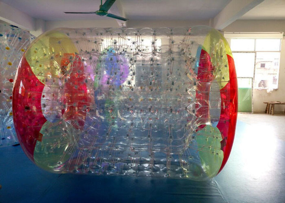 China bola inflable de Zorb del rodillo del agua de 0,7 milímetros TPU, juguetes inflables para las piscinas proveedor