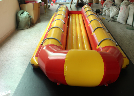 China Aguamarina que practica surf el pez volador inflable de las personas de la nave 12 del barco de plátano remolcable proveedor