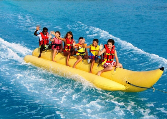 China Pescados inflables de la mosca del barco de plátano de la fila de Singal de los juguetes de la piscina de la diversión para los juegos que practican surf proveedor