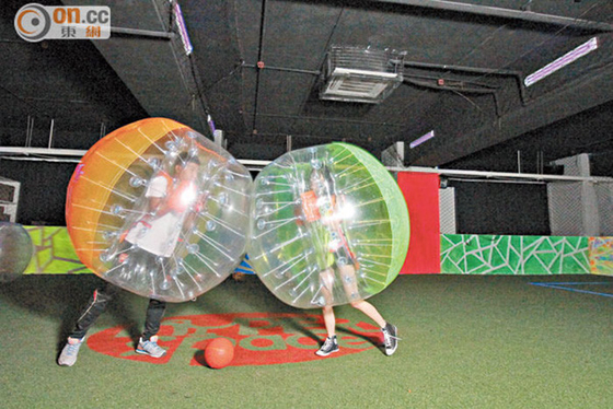 China Fútbol inflable al aire libre de la burbuja/bola de parachoques de salto para la durabilidad larga adulta proveedor