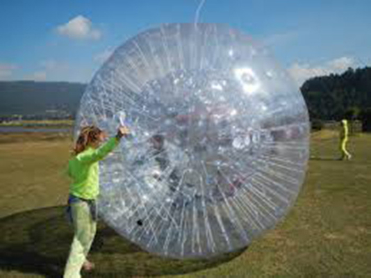 La calidad comercial fuera de seres humanos clasificó la bola inflable de Zorb para los juegos de equipo proveedor